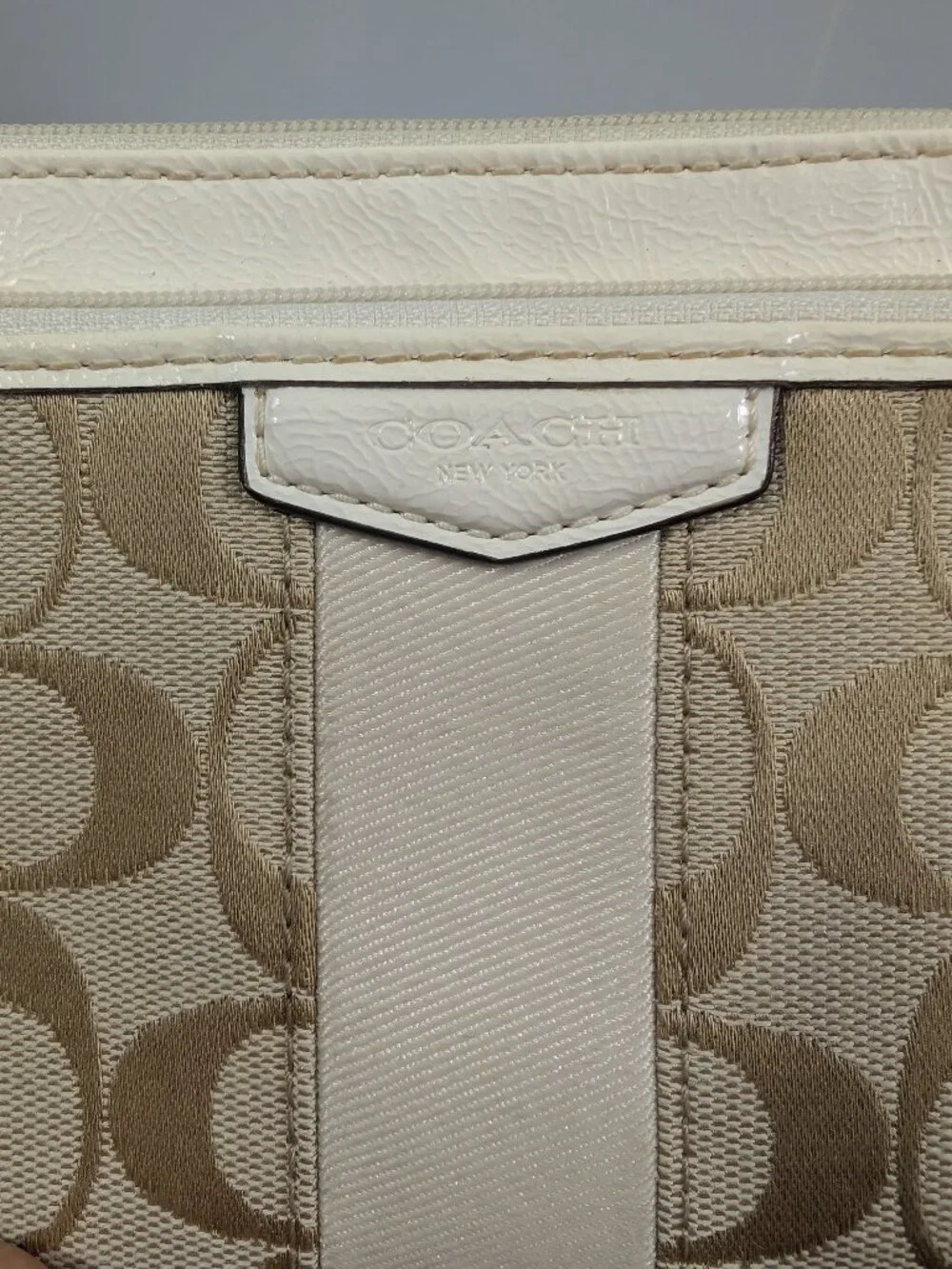 Coach Signature Canvas Double Zip Wristlet Wallet Beige White Stripe